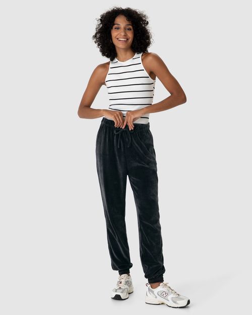 Calça Básica Feminina Jogger Em Malha Plush