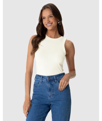 Regata Básica Feminina Long Cropped Em Malha Canelada De Viscose
