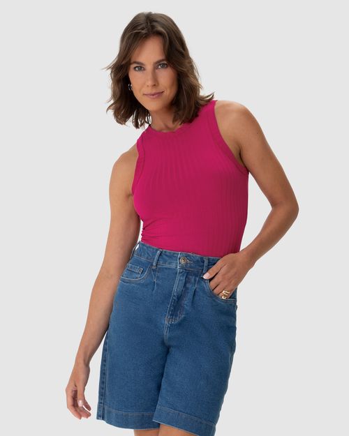 Regata Básica Feminina Long Cropped Em Malha Canelada De Viscose