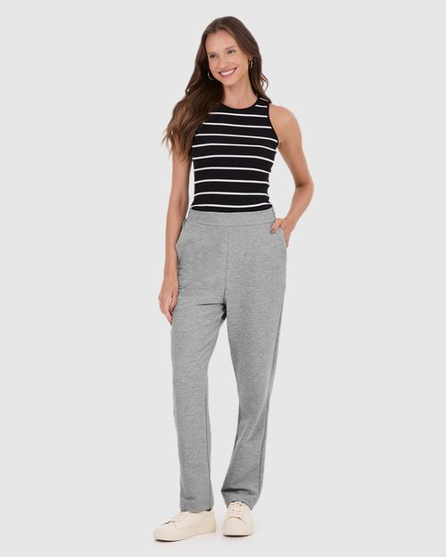 Calça Feminina Carrot Bolso Lateral Em Moletom