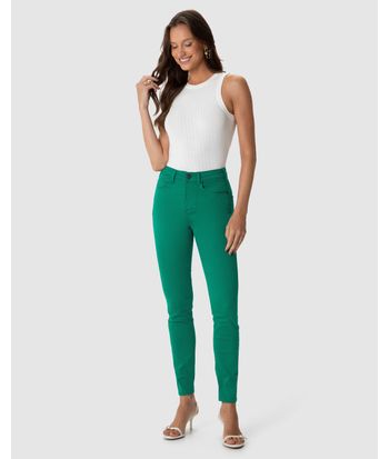 Calça Feminina Skinny Em Sarja Com Elastano