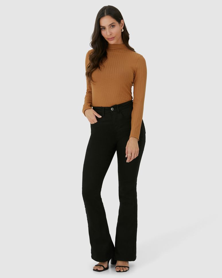 Blusa Básica Feminina Gola Alta Em Malha Canelada De Viscose
