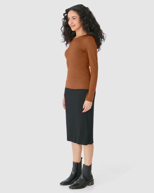 Blusa Básica Feminina Decote Redondo Em Viscose Stretch
