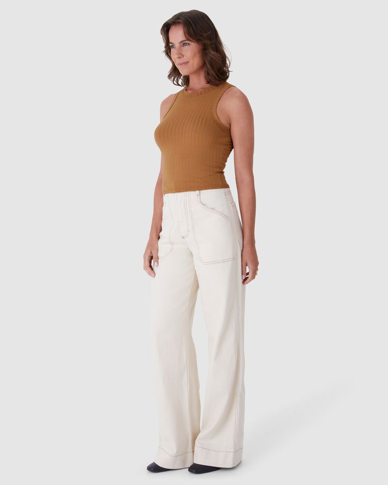 Regata Básica Feminina Long Cropped Em Malha Canelada De Viscose