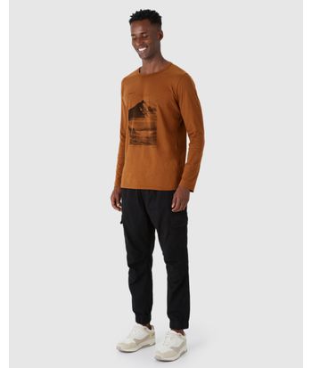 Camiseta Masculina Manga Longa Com Estampa Frontal Em Algodão