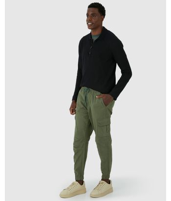 Calça Masculina Jogger Cargo Em Sarja Com Elastano