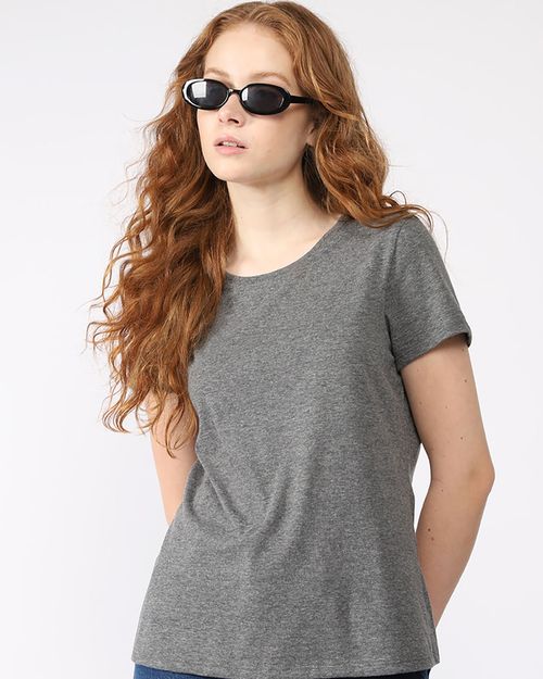 Camiseta Feminina Gola Redonda Tecnológica Impermeável - BASICAMENTE