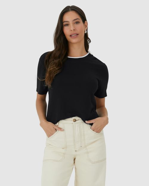 Blusa Básica Feminina Decote Retilínea Em Moletinho De Viscose