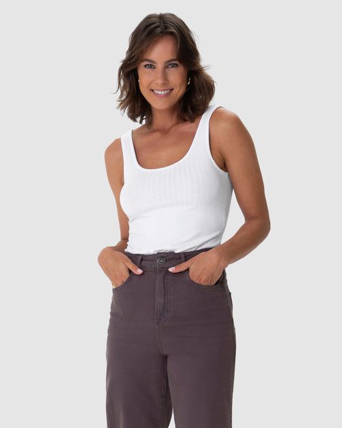 Regata Básica Feminina Decote U Em Canelado De Viscose