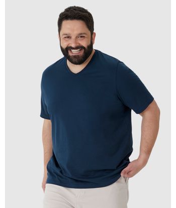 Camiseta Básica Masculina Plus Size Decote V Em Algodão