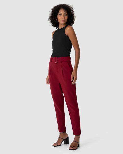Regata Básica Feminina Long Cropped Em Malha Canelada De Viscose