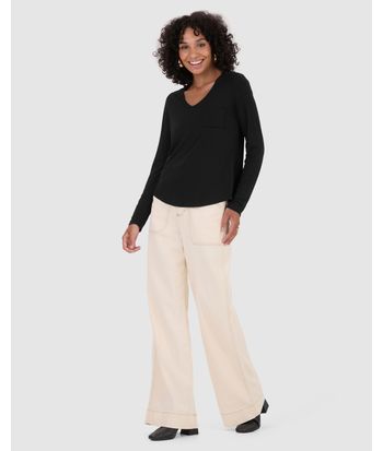 Blusa Feminina Decote V Bolso Funcional Em Viscose Stretch