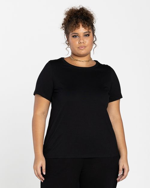 Camiseta Feminina Plus Size Gola Redonda Tecnológica Impermeável - BASICAMENTE