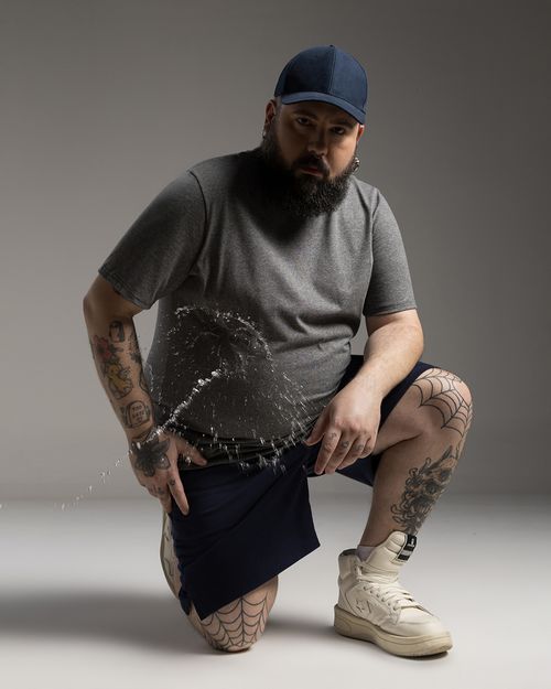 Camiseta Masculina Plus Size Gola V Tecnológica Impermeável - BASICAMENTE