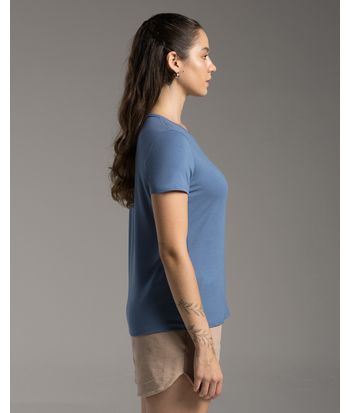 Camiseta Feminina Gola Redonda Tecnológica Modal - BASICAMENTE