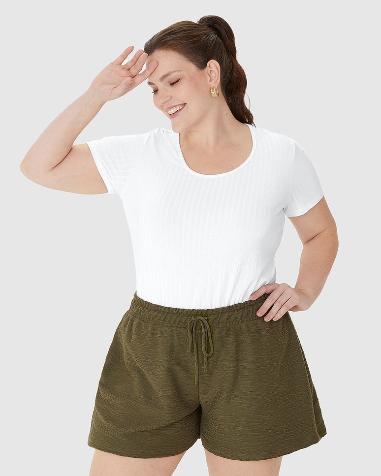 Blusa Feminina Plus Size Decote Redondo Em Malha Viscose Canelada