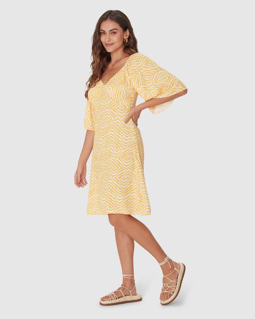 Vestido Feminino Evasê Decote V Manga Curta Em Viscose
