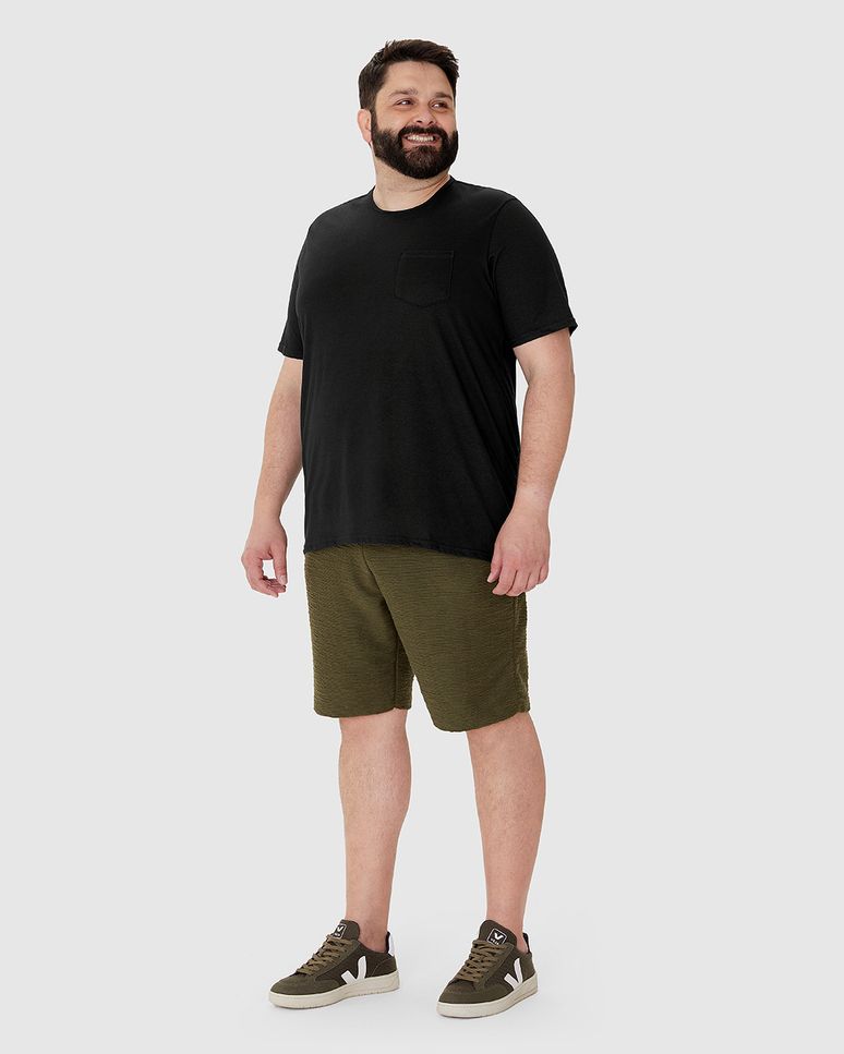 Camiseta Masculina Plus Size Bolso Frontal Em Malha Botonê