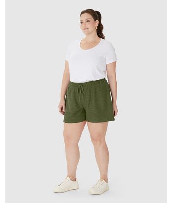 Shorts Feminino Plus Size Cadarço Frontal Em Moletom Texturizado