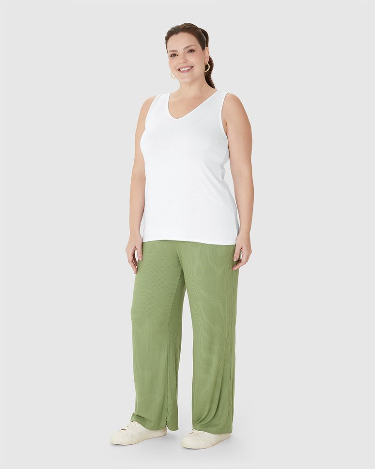 Regata Feminina Plus Size Decote V Alça Larga Em Viscose Stretch