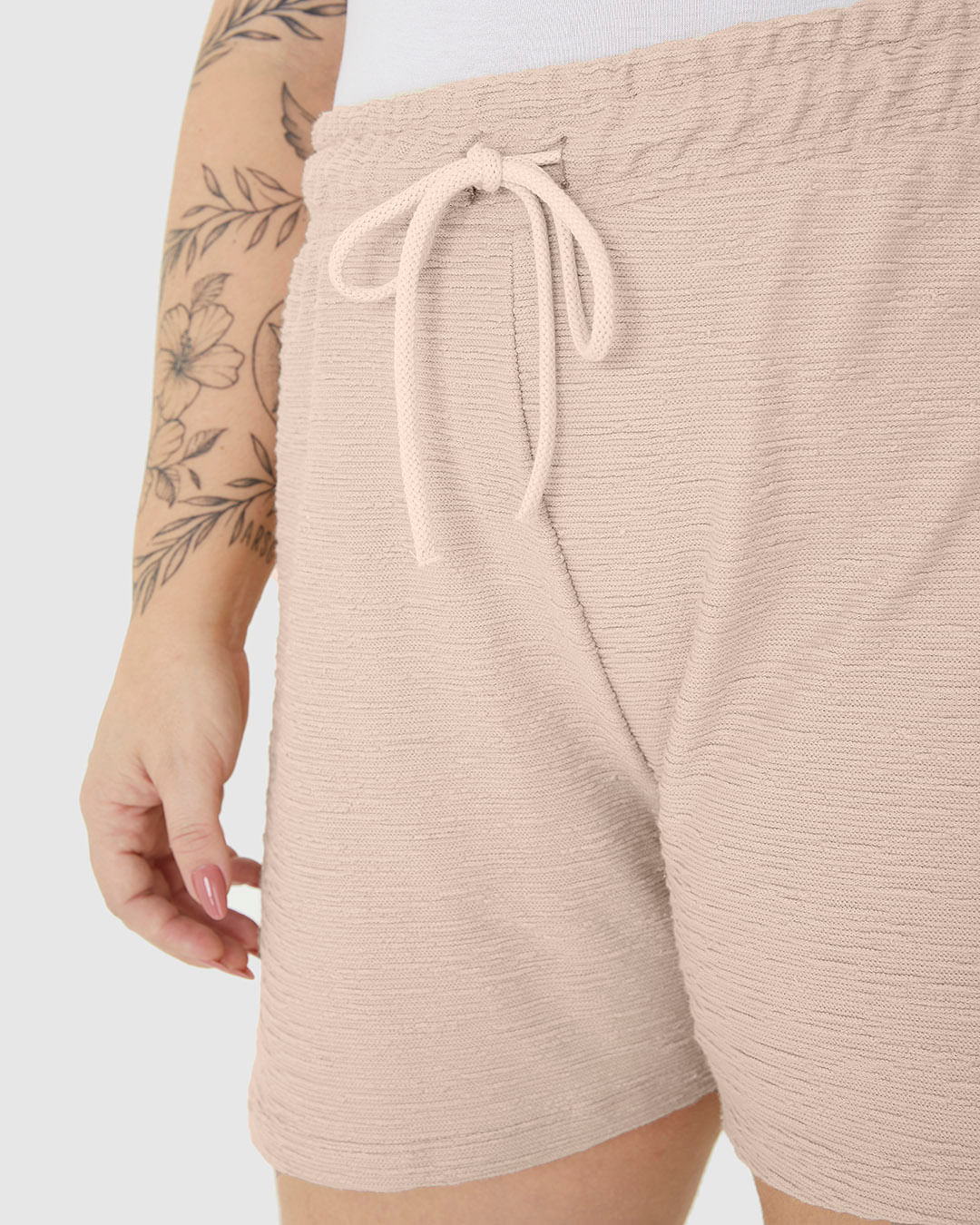 Shorts Feminino Plus Size Cadarço Frontal Em Moletom Texturizado