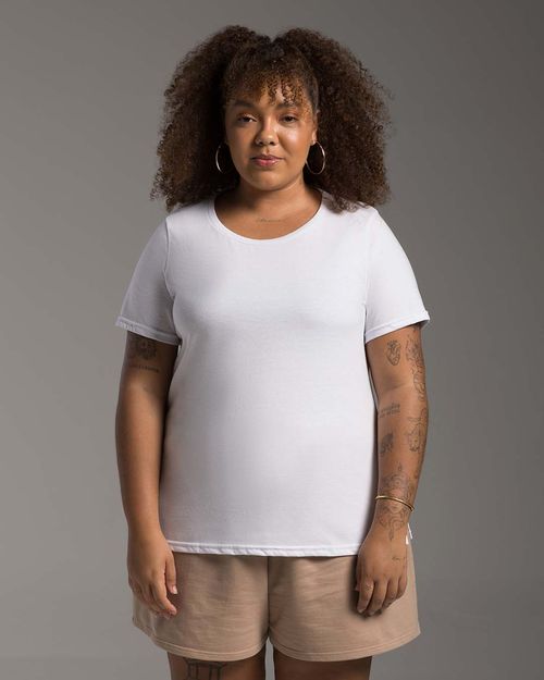 Camiseta Feminina Plus Size Abertura Lateral Tecnológica Air - BASICAMENTE