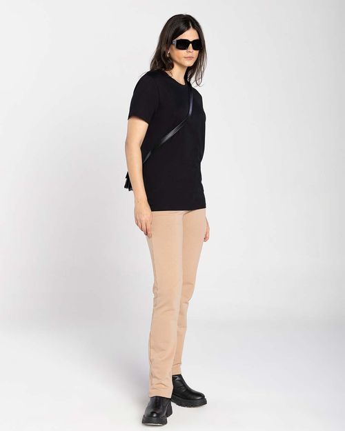 Camiseta Feminina Gola Redonda Tecnológica Impermeável - BASICAMENTE