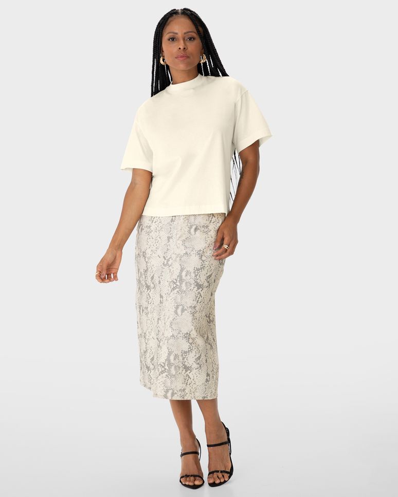 Camiseta Ampla Feminina Gola Textura Ribana Em Algodão - ENFIM