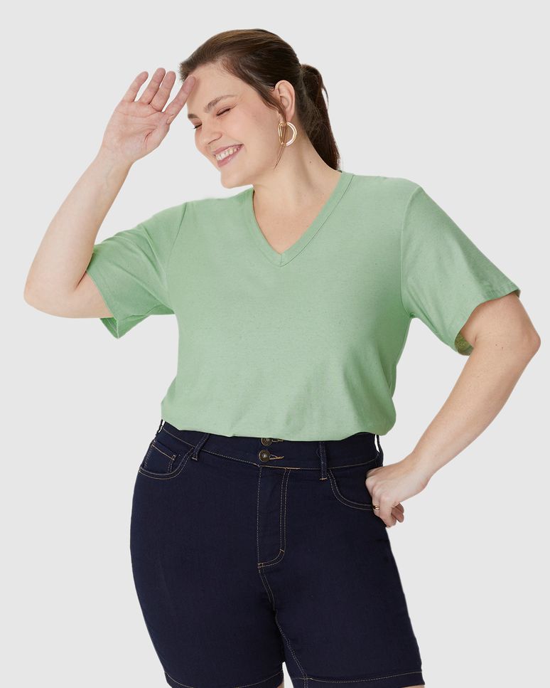 Blusa Básica Feminina Plus Size Decote V Manga Curta Em Malha Linho