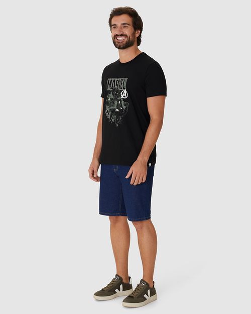 Camiseta Masculina Avengers Estampa Brilha No Escuro Em Algodão