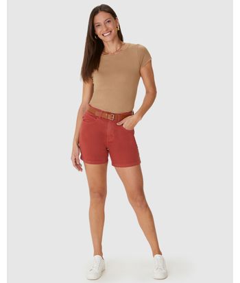 Bermuda Feminina Boyfriend Cintura Média Com Cinto Em Sarja Stretch