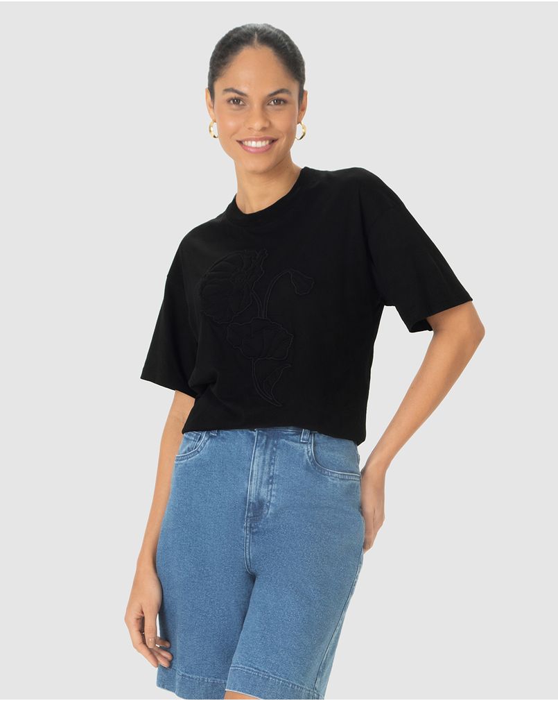 Camiseta Ampla Feminina Bordado De Flor Frontal Em Algodão PRETO