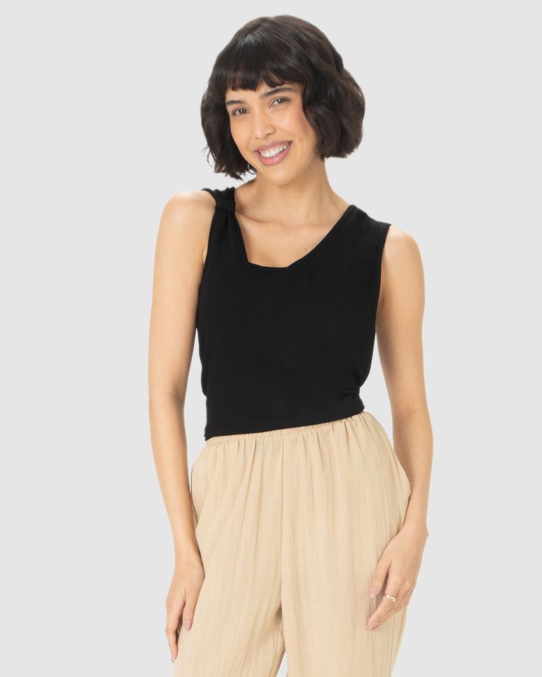 Regata Feminina Assimétrica Detalhe Torção Em Moletinho De Viscose