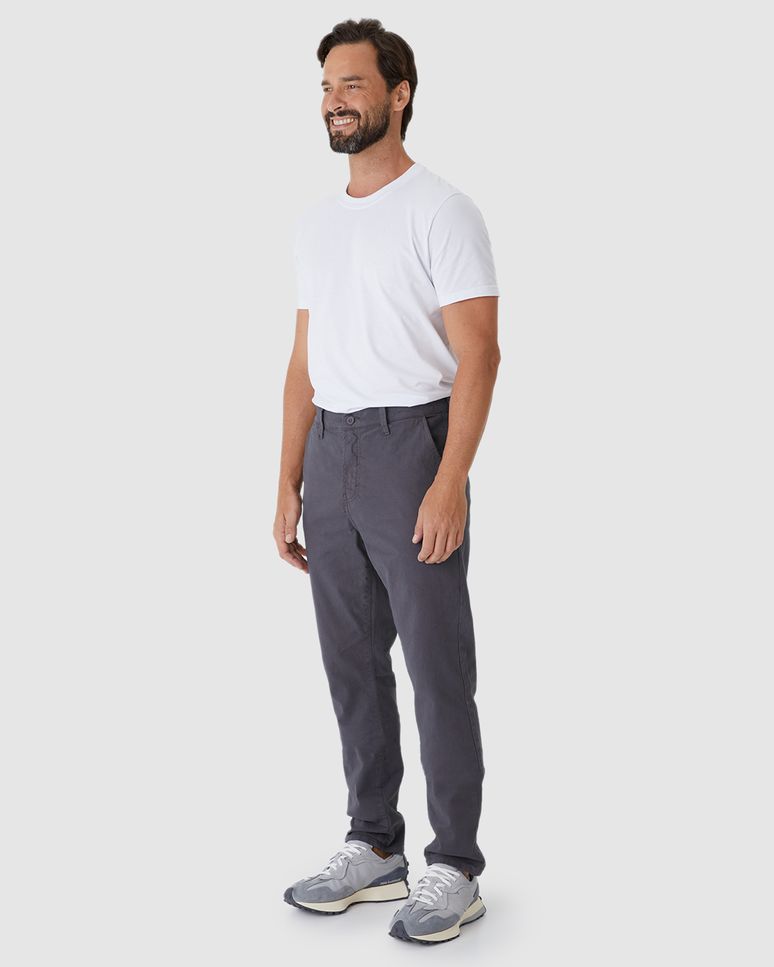 Calça Masculina Chino Cintura Média Em Sarja Com Elastano