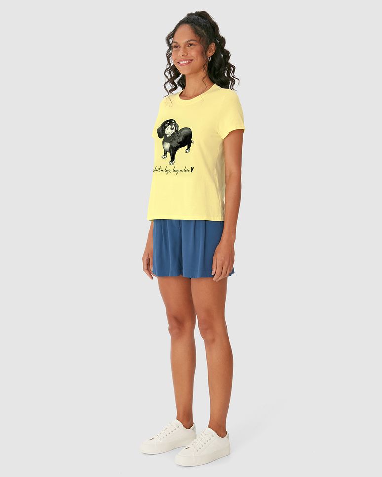 Camiseta Feminina Manga Curta Short On Legs, Long On Love Em Algodão
