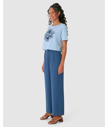 Camiseta Cropped Feminina Estampa Alto Relevo Flor Em Algodão