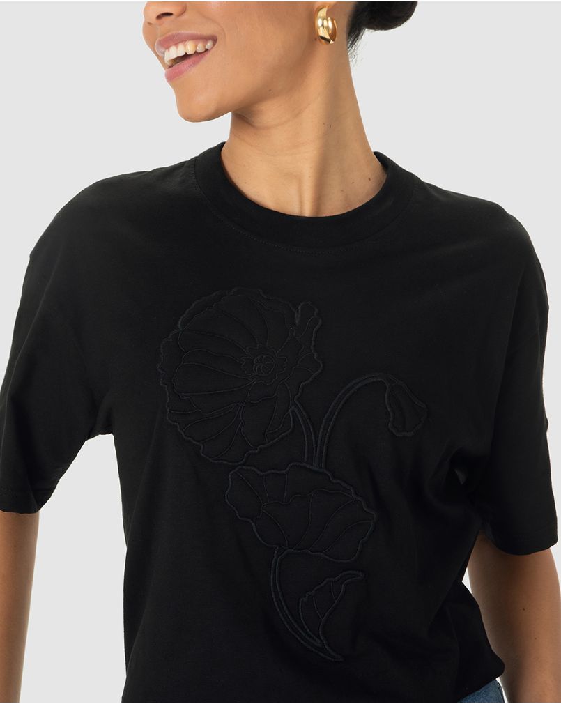 Camiseta Ampla Feminina Bordado De Flor Frontal Em Algodão PRETO