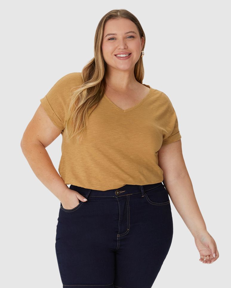 Blusa Feminina Plus Size Mullet Decote V Manga Curta Em Malha Rajada
