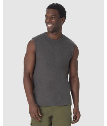 Regata Masculina Machão Com Etiqueta Decorativa Em Malha Rajada
