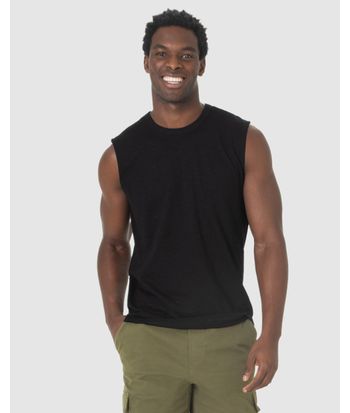 Regata Masculina Machão Com Etiqueta Decorativa Em Malha Rajada