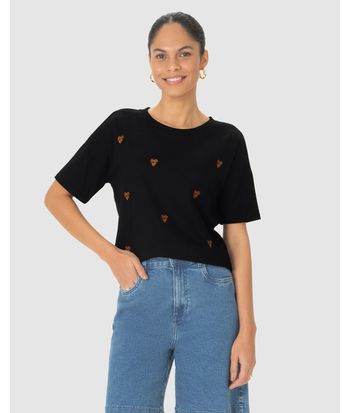 Camiseta Feminina Bordado Corações Em Algodão