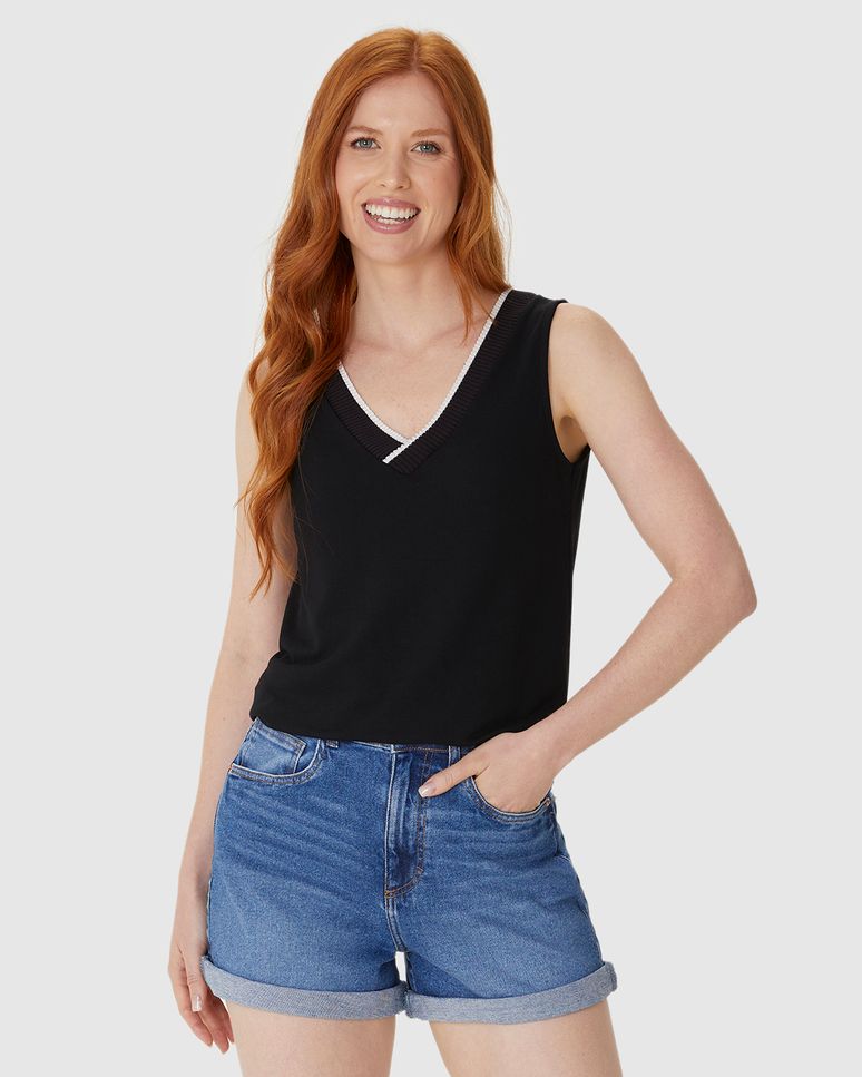 Regata Feminina Reta Decote V Retilínea Em Moletinho De Viscose