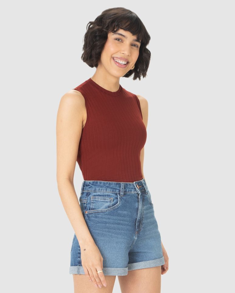 Regata Básica Feminina Justa Gola Alta Em Malha Viscose Canelada