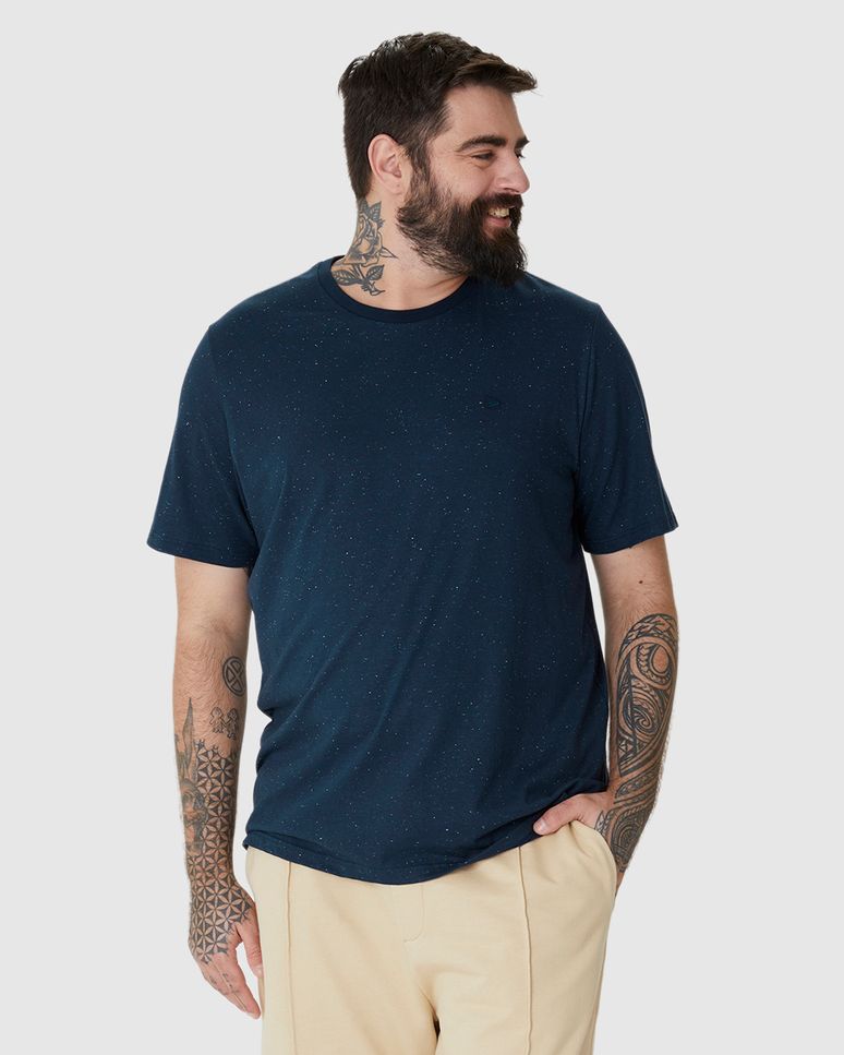 Camiseta Básica Masculina Plus Size Com Bordado Em Malha Botonê