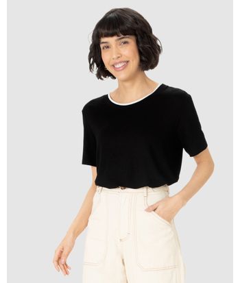 Blusa Básica Feminina Decote Retilínea Em Moletinho De Viscose