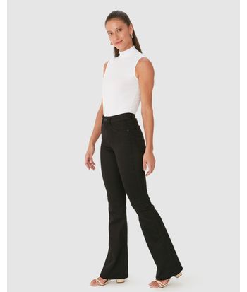 Calça Flare Feminina Bolso Funcional Em Sarja Com Elastano