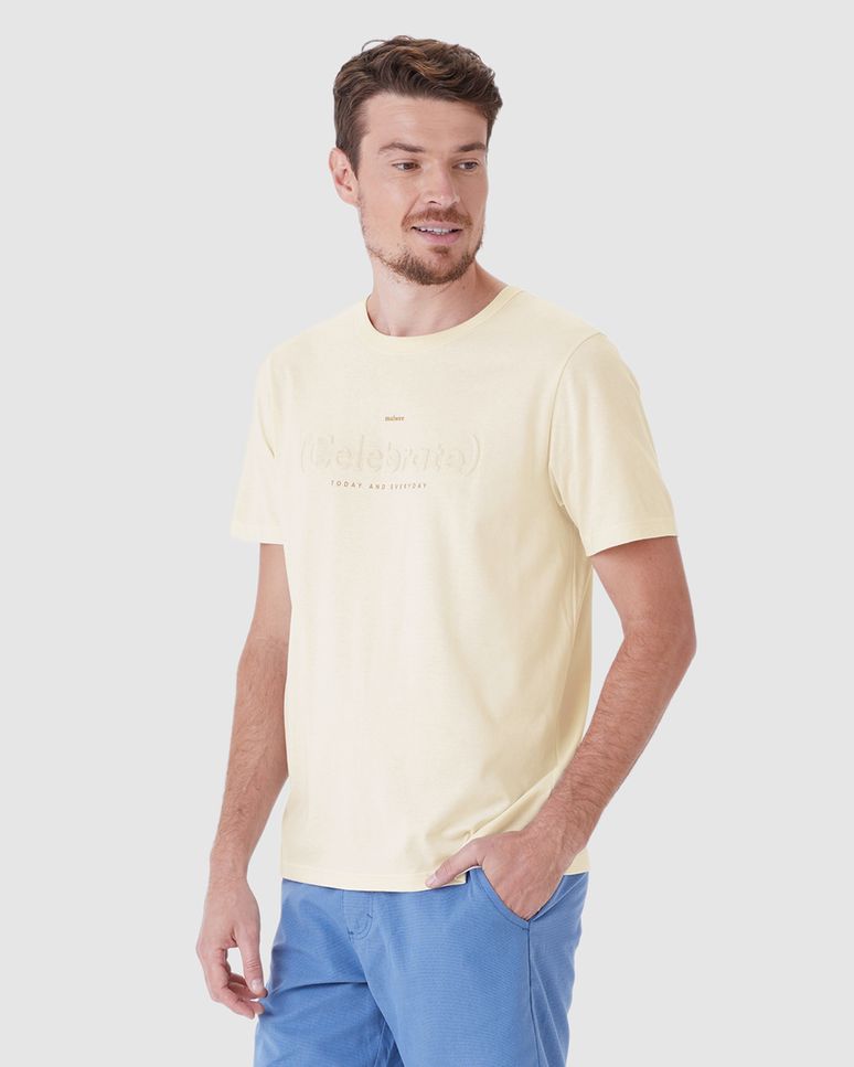 Camiseta Masculina Estampa Alto Relevo Celebrate Em Algodão