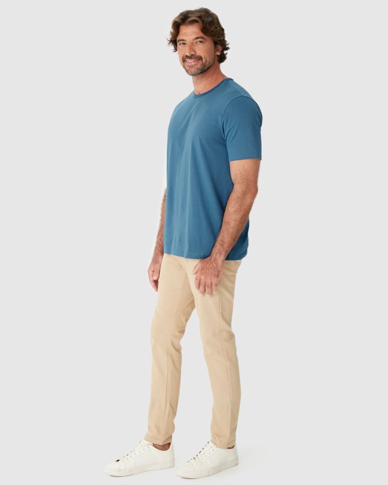 Camiseta Essencial Masculina Etiqueta Estampada Em Algodão