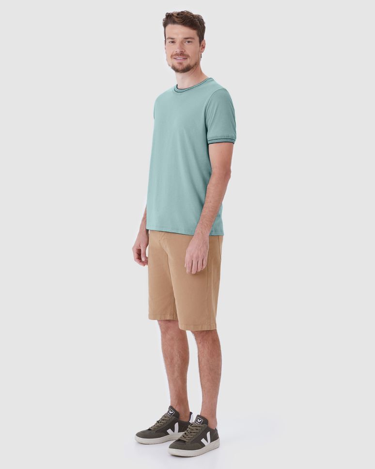 Camiseta Masculina Slim Detalhe Retilínea Costura Contraste Em Algodão