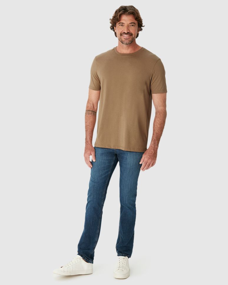 Camiseta Abraço Masculina Etiqueta Estampada Em Malha Comfy Touch